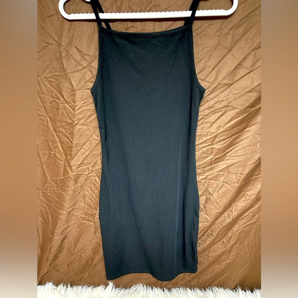 Bluenotes Ribbed Textured Mini Sheath Bodycon Dress Size Medium Women’s US - Picture 3 of 4